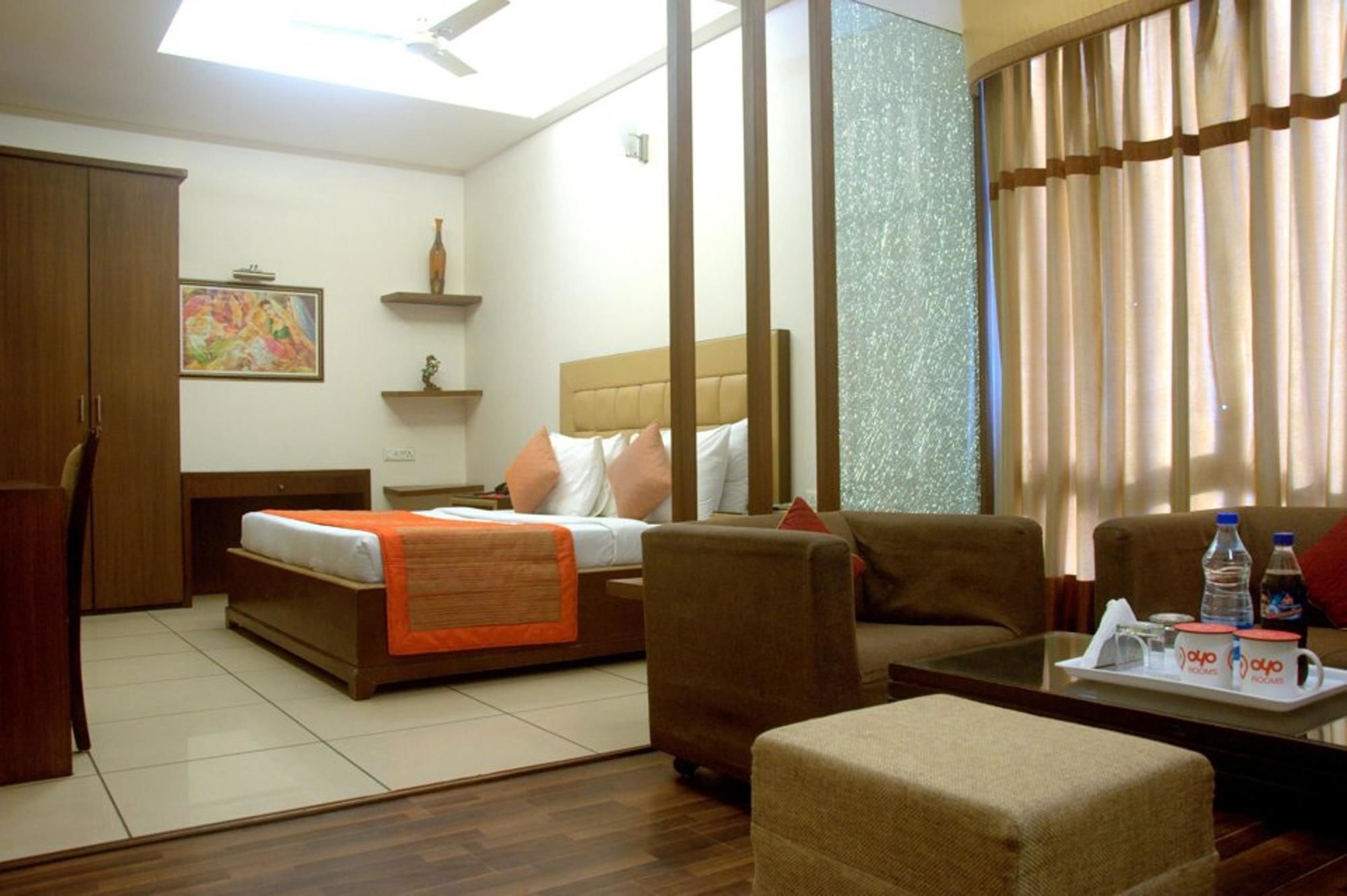 Capital O 1391 Hotel Pushpa Vilas Ghaziabad Exterior foto